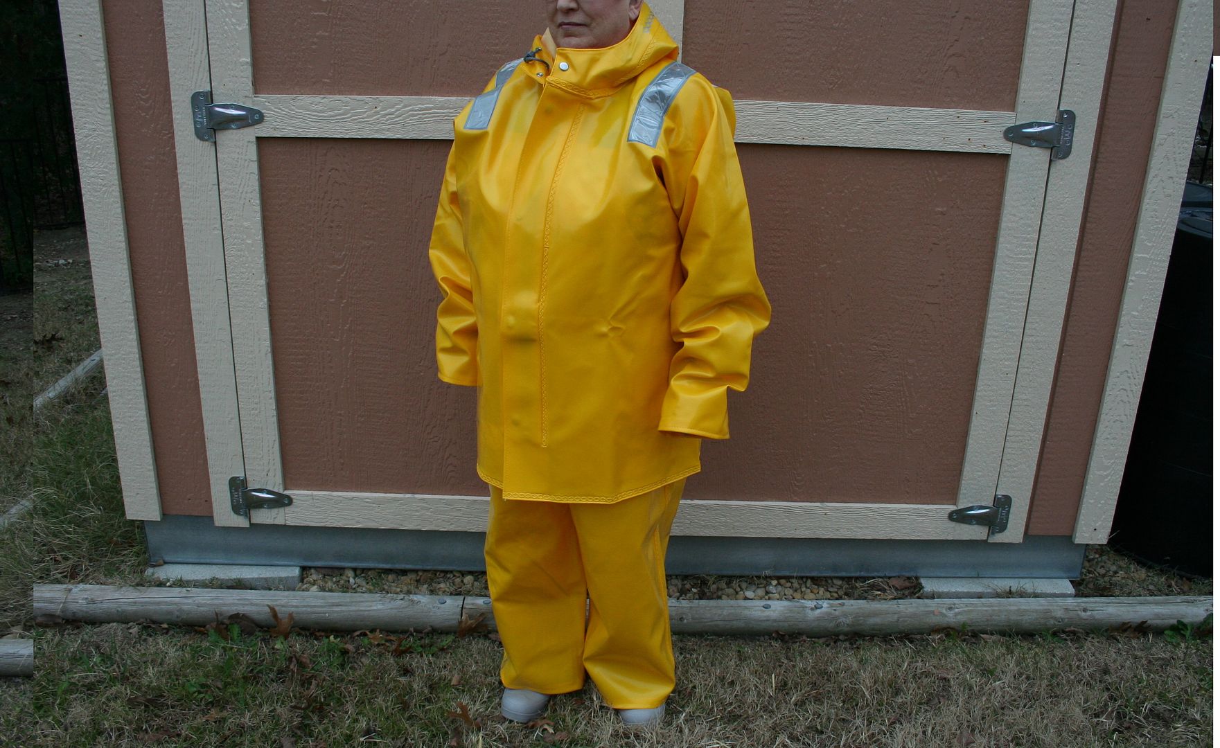 Yellow Pros Rain Suit Photo Shoot Rainwear Central Rainwear Forum